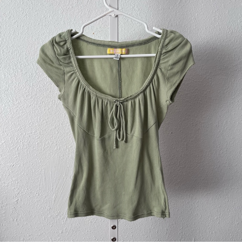 Urban outfitters pretty as a portrait sage green short sleeve